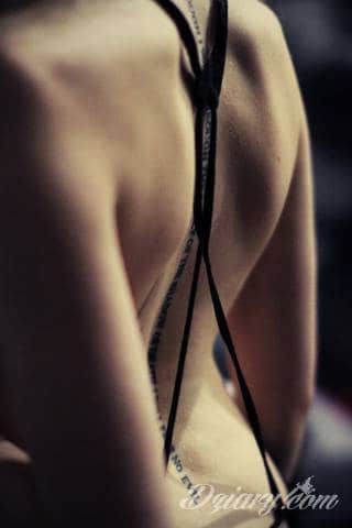 Projekty podkreślające ludzki kręgosłup; naturalne odwzorowanie kręgów jak i fantazyjne linie nawiązujące do smukłości i swoistego rdzenia naszej aktywności. 