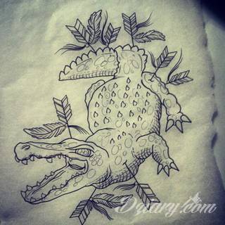 Równowaga płynąca z tatuaży o starannie zarysowanym łuku podkreśla charakter właściciela. Tego typu motywy dają możliwość podkreślenia np. elementu znajdującego się w centrum owalu tworzonego przez łuk. 