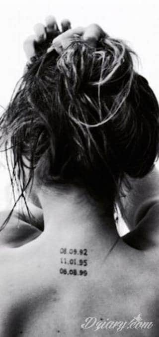 Małe tatuaże świetnie kryjące się na ciele tak, by wizualny dostęp mieli do nich nieliczni i wtajemniczeni. Niewielkie tatuaże na skórze o bogatej kolekcji formuł i zdobień zarówno dla kobiet jak i mężczyzn. 