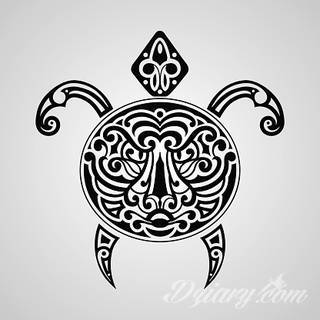 Tatuaże nawiązujące do Maorysów, klimatu wysp Polinezji i stylizacji pierwszych ludzi. Rozbudowane, pełne kształtów wzory idealne na męskie, silne ciała. Doskonale eksponujące tkankę mięśniową. 