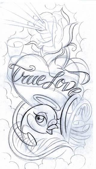 Tatuaże miłosne; aforyzmy i cytaty podkreślające siłę uczucia, ale również oryginalne formaty graficzne oparte na motywie podwójnych ozdobień. Tatuaże dla zakochanych w każdym wieku. 