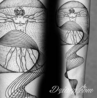 Skromne w formie tatuaże minimalistyczne ograniczające się do niewielkich kształtów i oparte na jednym kolorze. Doskonałe dla osób pragnących w niewielki sposób symbolizować konkretny przekaz. 