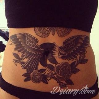 Tatuaże na brzuchu to ogromne możliwości ekspresji własnego ja; grafiki dopasowane do konkretnego kształtu - naturalistyczne obrazy jak i fantazje związane z tajemniczym ludzkim wnętrzem. 