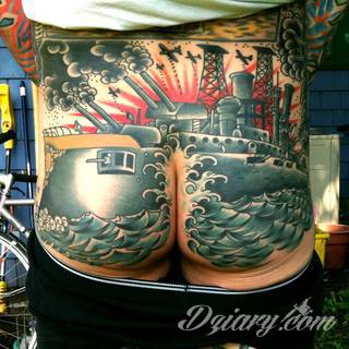 Pobudzające wyobraźnię tatuaże na pośladkach mają wymiar nie tylko erotyczny. Podkreślają kobiecość, uwypuklają męskość - tu granicą jest wyłącznie wyobraźnia i odwaga w kreowaniu obrazu na ciele. 