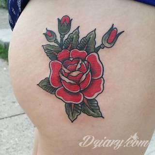 Pobudzające wyobraźnię tatuaże na pośladkach mają wymiar nie tylko erotyczny. Podkreślają kobiecość, uwypuklają męskość - tu granicą jest wyłącznie wyobraźnia i odwaga w kreowaniu obrazu na ciele. 