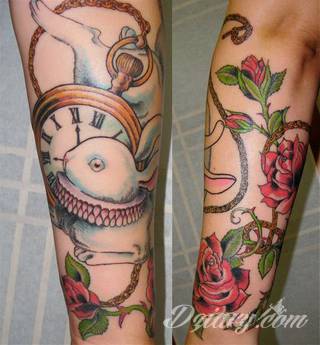 Tatuaże na przedramieniu czy na ramieniu i barku to swobodne wariacje: motywy geograficzne, twarze, wzory lub teksty - grafiki na ramionach dają wyjątkowy wybór motywów i rozwiązań. 