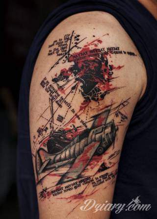 Tatuaże na przedramieniu czy na ramieniu i barku to swobodne wariacje: motywy geograficzne, twarze, wzory lub teksty - grafiki na ramionach dają wyjątkowy wybór motywów i rozwiązań. 