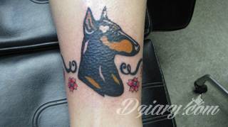 Tatuaże na przedramieniu czy na ramieniu i barku to swobodne wariacje: motywy geograficzne, twarze, wzory lub teksty - grafiki na ramionach dają wyjątkowy wybór motywów i rozwiązań. 