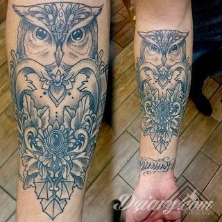 Tatuaże na przedramieniu czy na ramieniu i barku to swobodne wariacje: motywy geograficzne, twarze, wzory lub teksty - grafiki na ramionach dają wyjątkowy wybór motywów i rozwiązań. 