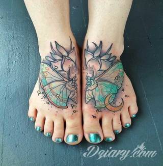 Czasami zmysłowe, zazwyczaj dyskretne, zawsze - zwracające uwagę. Tatuaże na stopie to coś więcej niż obraz. Noga czy stopa, poprzez swój kształt, daje duże możliwości na tatuaż adaptacyjny - dostosowany do konkretnego odbiorcy. 