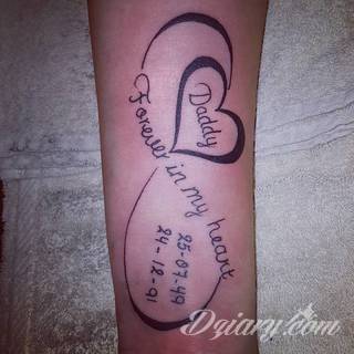 Znak nieskończoności, tajemniczo wyglądający symbol ∞, czyli słynna przewrócona ósemka fascynuje ludzi od lat. Harmonijna grafika idealnie wygląda przede wszystkim na smukłych przegubach dłoni, którym dodaje kolorytu. 