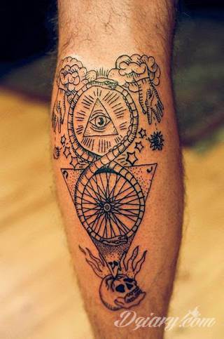 Znak nieskończoności, tajemniczo wyglądający symbol ∞, czyli słynna przewrócona ósemka fascynuje ludzi od lat. Harmonijna grafika idealnie wygląda przede wszystkim na smukłych przegubach dłoni, którym dodaje kolorytu. 