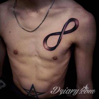 Znak nieskończoności, tajemniczo wyglądający symbol ∞, czyli słynna przewrócona ósemka fascynuje ludzi od lat. Harmonijna grafika idealnie wygląda przede wszystkim na smukłych przegubach dłoni, którym dodaje kolorytu. 