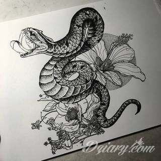 Oryginalne tatuaże orientalne zwracają uwagę drobiazgowością wykonania. Szerokie możliwości zastosowania pozwalają na ich wyeksponowanie w dowolnym miejscu ciała. Orientalny klimat powstaje w ten sposób zarówno na kostkach jak i np. pod biustem. 