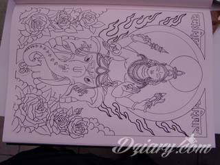 Oryginalne tatuaże orientalne zwracają uwagę drobiazgowością wykonania. Szerokie możliwości zastosowania pozwalają na ich wyeksponowanie w dowolnym miejscu ciała. Orientalny klimat powstaje w ten sposób zarówno na kostkach jak i np. pod biustem. 