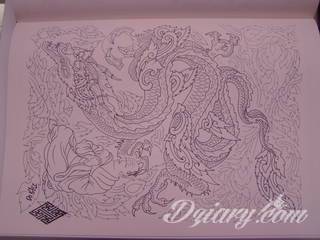 Oryginalne tatuaże orientalne zwracają uwagę drobiazgowością wykonania. Szerokie możliwości zastosowania pozwalają na ich wyeksponowanie w dowolnym miejscu ciała. Orientalny klimat powstaje w ten sposób zarówno na kostkach jak i np. pod biustem. 