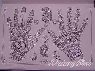 Oryginalne tatuaże orientalne zwracają uwagę drobiazgowością wykonania. Szerokie możliwości zastosowania pozwalają na ich wyeksponowanie w dowolnym miejscu ciała. Orientalny klimat powstaje w ten sposób zarówno na kostkach jak i np. pod biustem. 