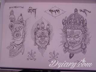 Oryginalne tatuaże orientalne zwracają uwagę drobiazgowością wykonania. Szerokie możliwości zastosowania pozwalają na ich wyeksponowanie w dowolnym miejscu ciała. Orientalny klimat powstaje w ten sposób zarówno na kostkach jak i np. pod biustem. 