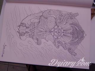 Oryginalne tatuaże orientalne zwracają uwagę drobiazgowością wykonania. Szerokie możliwości zastosowania pozwalają na ich wyeksponowanie w dowolnym miejscu ciała. Orientalny klimat powstaje w ten sposób zarówno na kostkach jak i np. pod biustem. 