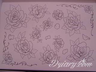 Oryginalne tatuaże orientalne zwracają uwagę drobiazgowością wykonania. Szerokie możliwości zastosowania pozwalają na ich wyeksponowanie w dowolnym miejscu ciała. Orientalny klimat powstaje w ten sposób zarówno na kostkach jak i np. pod biustem. 