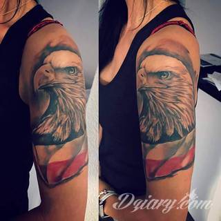 Modne tatuaże patriotyczne nawiązujące do chlubnej historii, wydarzeń z przeszłości czy podkreślające siłę i potencjał Polski. Nowoczesna forma podkreślenia swojego niesłabnącego patriotyzmu - coraz lepiej dostosowana formatami do obu płci. 