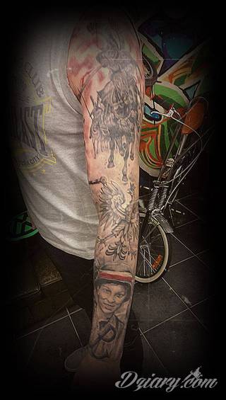 Modne tatuaże patriotyczne nawiązujące do chlubnej historii, wydarzeń z przeszłości czy podkreślające siłę i potencjał Polski. Nowoczesna forma podkreślenia swojego niesłabnącego patriotyzmu - coraz lepiej dostosowana formatami do obu płci. 