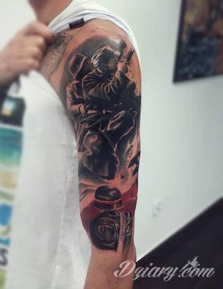 Modne tatuaże patriotyczne nawiązujące do chlubnej historii, wydarzeń z przeszłości czy podkreślające siłę i potencjał Polski. Nowoczesna forma podkreślenia swojego niesłabnącego patriotyzmu - coraz lepiej dostosowana formatami do obu płci. 