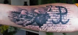 Modne tatuaże patriotyczne nawiązujące do chlubnej historii, wydarzeń z przeszłości czy podkreślające siłę i potencjał Polski. Nowoczesna forma podkreślenia swojego niesłabnącego patriotyzmu - coraz lepiej dostosowana formatami do obu płci. 