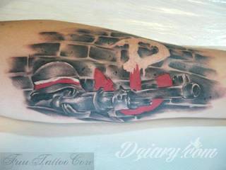 Modne tatuaże patriotyczne nawiązujące do chlubnej historii, wydarzeń z przeszłości czy podkreślające siłę i potencjał Polski. Nowoczesna forma podkreślenia swojego niesłabnącego patriotyzmu - coraz lepiej dostosowana formatami do obu płci. 