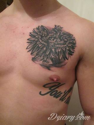 Modne tatuaże patriotyczne nawiązujące do chlubnej historii, wydarzeń z przeszłości czy podkreślające siłę i potencjał Polski. Nowoczesna forma podkreślenia swojego niesłabnącego patriotyzmu - coraz lepiej dostosowana formatami do obu płci. 