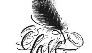 Wielkie możliwości aranżacji sprawiają, że wzór piór to kopalnia pomysłów na ciekawe tatuaże. Rysunki nawiązują w ten sposób zarówno do natury i swobody ptaków jak i historii - tworząc wzory niczym husaria lub indiańskie pióra z Dzikiego Zachodu. 