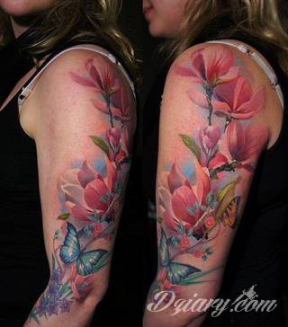 Niesamowite w swojej formie tatuaże-rękawy zajmują cała powierzchnię ramiona i przedramiona. Tworzą jednolitą zdobiącą ciało całość. Taki graficzny rękaw na skórze to tatuaż szczególnie ciekawy w przypadku aktywnych, silnych mężczyzn. 