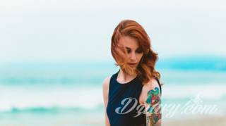 Niesamowite w swojej formie tatuaże-rękawy zajmują cała powierzchnię ramiona i przedramiona. Tworzą jednolitą zdobiącą ciało całość. Taki graficzny rękaw na skórze to tatuaż szczególnie ciekawy w przypadku aktywnych, silnych mężczyzn. 