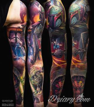 Niesamowite w swojej formie tatuaże-rękawy zajmują cała powierzchnię ramiona i przedramiona. Tworzą jednolitą zdobiącą ciało całość. Taki graficzny rękaw na skórze to tatuaż szczególnie ciekawy w przypadku aktywnych, silnych mężczyzn. 