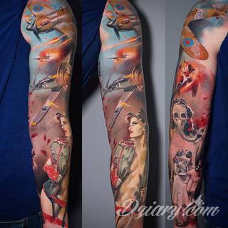 Niesamowite w swojej formie tatuaże-rękawy zajmują cała powierzchnię ramiona i przedramiona. Tworzą jednolitą zdobiącą ciało całość. Taki graficzny rękaw na skórze to tatuaż szczególnie ciekawy w przypadku aktywnych, silnych mężczyzn. 