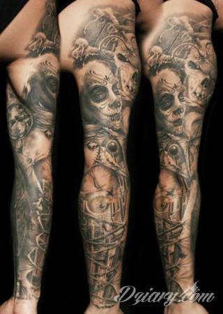 Niesamowite w swojej formie tatuaże-rękawy zajmują cała powierzchnię ramiona i przedramiona. Tworzą jednolitą zdobiącą ciało całość. Taki graficzny rękaw na skórze to tatuaż szczególnie ciekawy w przypadku aktywnych, silnych mężczyzn. 