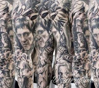 Niesamowite w swojej formie tatuaże-rękawy zajmują cała powierzchnię ramiona i przedramiona. Tworzą jednolitą zdobiącą ciało całość. Taki graficzny rękaw na skórze to tatuaż szczególnie ciekawy w przypadku aktywnych, silnych mężczyzn. 