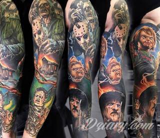 Niesamowite w swojej formie tatuaże-rękawy zajmują cała powierzchnię ramiona i przedramiona. Tworzą jednolitą zdobiącą ciało całość. Taki graficzny rękaw na skórze to tatuaż szczególnie ciekawy w przypadku aktywnych, silnych mężczyzn. 