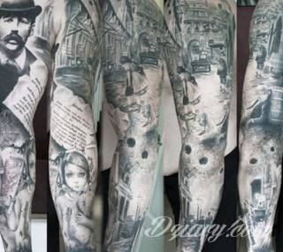 Niesamowite w swojej formie tatuaże-rękawy zajmują cała powierzchnię ramiona i przedramiona. Tworzą jednolitą zdobiącą ciało całość. Taki graficzny rękaw na skórze to tatuaż szczególnie ciekawy w przypadku aktywnych, silnych mężczyzn. 