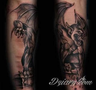 Niesamowite w swojej formie tatuaże-rękawy zajmują cała powierzchnię ramiona i przedramiona. Tworzą jednolitą zdobiącą ciało całość. Taki graficzny rękaw na skórze to tatuaż szczególnie ciekawy w przypadku aktywnych, silnych mężczyzn. 