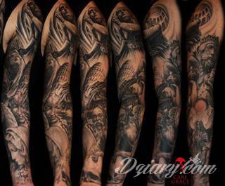 Niesamowite w swojej formie tatuaże-rękawy zajmują cała powierzchnię ramiona i przedramiona. Tworzą jednolitą zdobiącą ciało całość. Taki graficzny rękaw na skórze to tatuaż szczególnie ciekawy w przypadku aktywnych, silnych mężczyzn. 