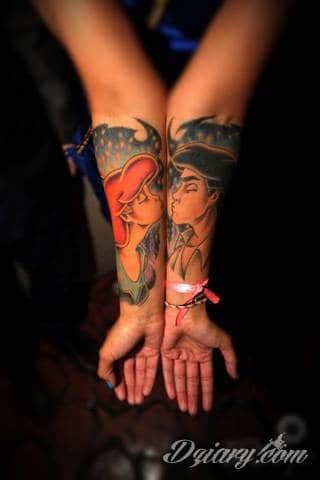 Niesamowite w swojej formie tatuaże-rękawy zajmują cała powierzchnię ramiona i przedramiona. Tworzą jednolitą zdobiącą ciało całość. Taki graficzny rękaw na skórze to tatuaż szczególnie ciekawy w przypadku aktywnych, silnych mężczyzn. 