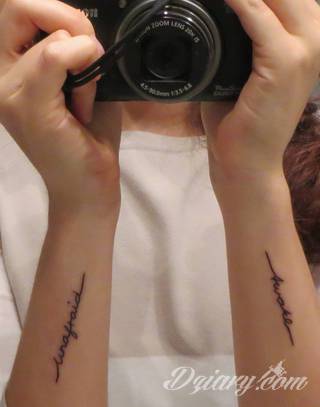 Niesamowite w swojej formie tatuaże-rękawy zajmują cała powierzchnię ramiona i przedramiona. Tworzą jednolitą zdobiącą ciało całość. Taki graficzny rękaw na skórze to tatuaż szczególnie ciekawy w przypadku aktywnych, silnych mężczyzn. 