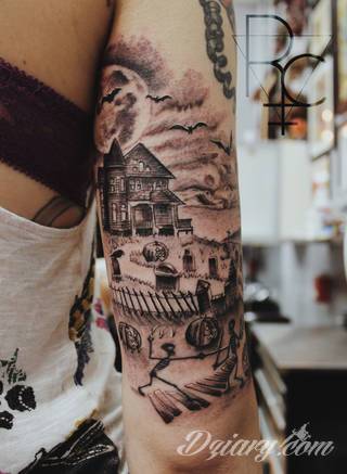 Niesamowite w swojej formie tatuaże-rękawy zajmują cała powierzchnię ramiona i przedramiona. Tworzą jednolitą zdobiącą ciało całość. Taki graficzny rękaw na skórze to tatuaż szczególnie ciekawy w przypadku aktywnych, silnych mężczyzn. 