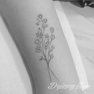 Niesamowite w swojej formie tatuaże-rękawy zajmują cała powierzchnię ramiona i przedramiona. Tworzą jednolitą zdobiącą ciało całość. Taki graficzny rękaw na skórze to tatuaż szczególnie ciekawy w przypadku aktywnych, silnych mężczyzn. 