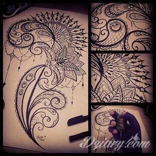 Niesamowite w swojej formie tatuaże-rękawy zajmują cała powierzchnię ramiona i przedramiona. Tworzą jednolitą zdobiącą ciało całość. Taki graficzny rękaw na skórze to tatuaż szczególnie ciekawy w przypadku aktywnych, silnych mężczyzn. 