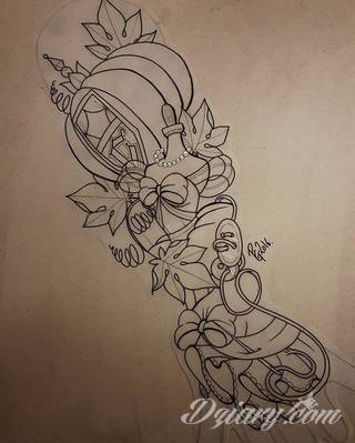 Niesamowite w swojej formie tatuaże-rękawy zajmują cała powierzchnię ramiona i przedramiona. Tworzą jednolitą zdobiącą ciało całość. Taki graficzny rękaw na skórze to tatuaż szczególnie ciekawy w przypadku aktywnych, silnych mężczyzn. 