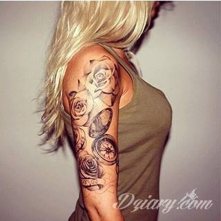 Niesamowite w swojej formie tatuaże-rękawy zajmują cała powierzchnię ramiona i przedramiona. Tworzą jednolitą zdobiącą ciało całość. Taki graficzny rękaw na skórze to tatuaż szczególnie ciekawy w przypadku aktywnych, silnych mężczyzn. 