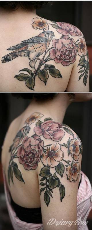 Niesamowite w swojej formie tatuaże-rękawy zajmują cała powierzchnię ramiona i przedramiona. Tworzą jednolitą zdobiącą ciało całość. Taki graficzny rękaw na skórze to tatuaż szczególnie ciekawy w przypadku aktywnych, silnych mężczyzn. 