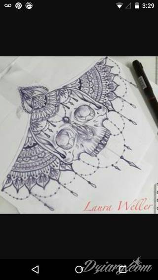 Niesamowite w swojej formie tatuaże-rękawy zajmują cała powierzchnię ramiona i przedramiona. Tworzą jednolitą zdobiącą ciało całość. Taki graficzny rękaw na skórze to tatuaż szczególnie ciekawy w przypadku aktywnych, silnych mężczyzn. 